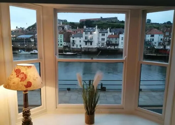 Whitby Harbour Side Apartment